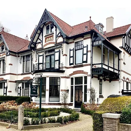 Sonnevanck Bed & Breakfast *